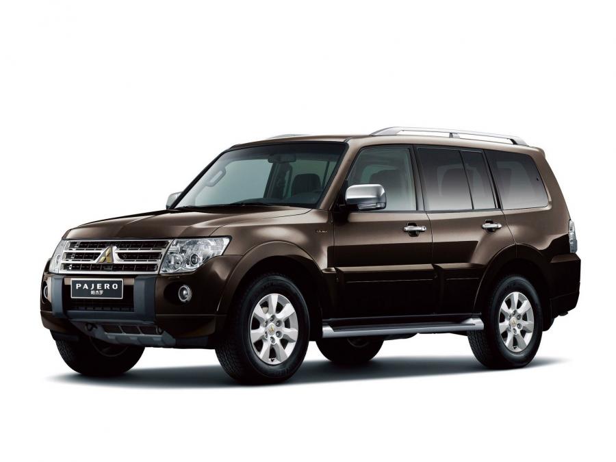  ChangFeng Mitsubishi Pajero 2011 года  (фото 2 из 3)